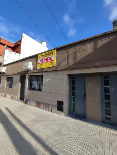 Casa en venta en Avellaneda N° al 2800, Lomas del Mirador, La Matanza, GBA Oeste, Provincia de Buenos Aires