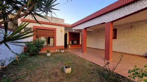 Casa en venta en Lobos al 2600, Castelar, Moron, GBA Oeste, Provincia de Buenos Aires