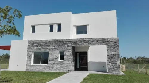Casa en venta en PUERTOS DEL LAGO  al 100, Puertos del Lago - Acacias, Escobar, GBA Norte, Provincia de Buenos Aires