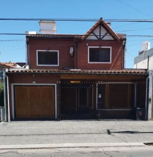 Casa en venta en Machado al 2100, Castelar, Moron, GBA Oeste, Provincia de Buenos Aires