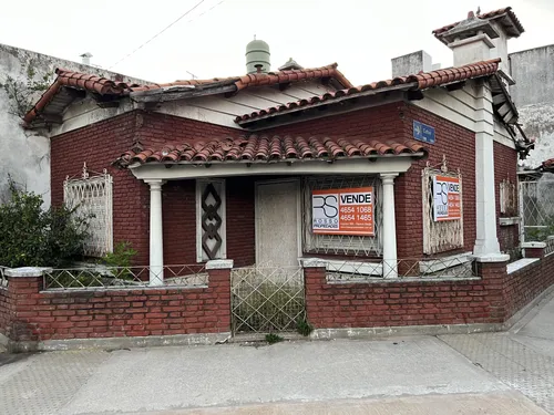 Casa en venta en Carhue 1000, Liniers, CABA