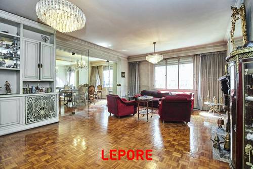 Departamento en venta en PARAGUAY al 2400, Recoleta, CABA