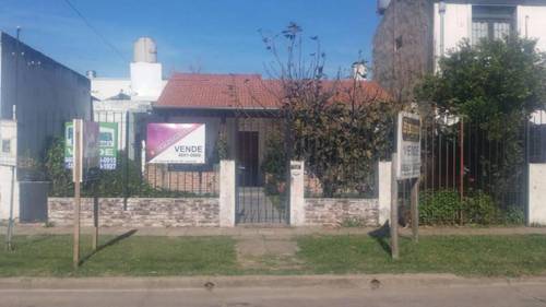 Casa en venta en Leon Bloy 700, Ituzaingó, Ituzaingó, GBA Oeste, Provincia de Buenos Aires