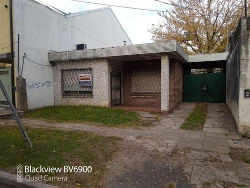 Casa en venta en Nicolas repetto 700, Barrio Parque Leloir, Ituzaingó, GBA Oeste, Provincia de Buenos Aires