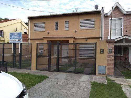 Casa en venta en San Juan, Villa Santos Tesei, Hurlingham, GBA Oeste, Provincia de Buenos Aires