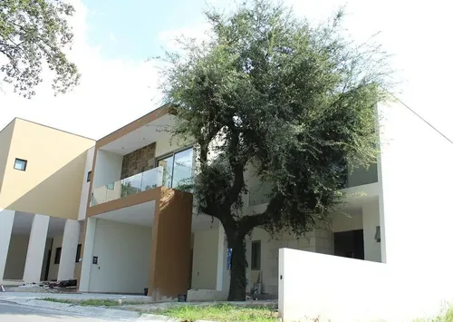 Casa en venta en Cercanía de La Joya Privada Residencial, La Joya Privada Residencial, Monterrey, Nuevo León