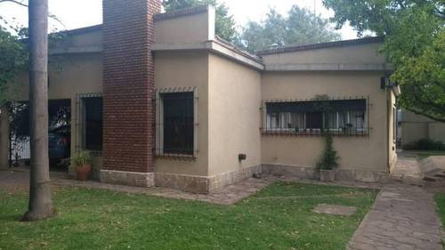 Casa en venta en Machado, Castelar, Moron, GBA Oeste, Provincia de Buenos Aires