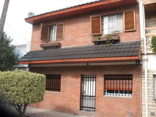 Casa en venta en ESTEBAN al 5500, Caseros, Tres de Febrero, GBA Oeste, Provincia de Buenos Aires