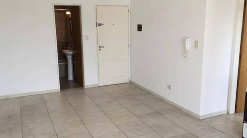 Departamento en venta en 25 DE MAYO al 800, Moron, GBA Oeste, Provincia de Buenos Aires