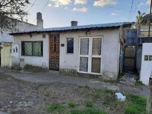 Casa en venta en Munilla 1200, Moron, GBA Oeste, Provincia de Buenos Aires