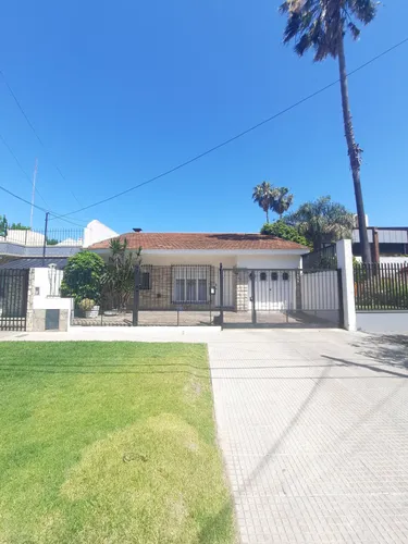 Casa en venta en Virrey Liniers al 800, Villa Sarmiento, Moron, GBA Oeste, Provincia de Buenos Aires