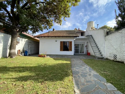 Casa en venta en Lamadrid al 2800 esquina Esmeralda, Villa Ballester, General San Martin, GBA Norte, Provincia de Buenos Aires