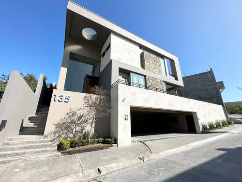 Casa en venta en CASA EN VENTA CAROLCO RESIDENCIAL ZONA CARRETERA NACIONAL MONTERREY, Carolco, Monterrey, Nuevo León