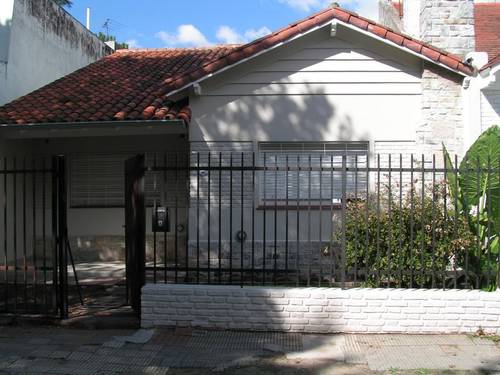 Casa en venta en Chacabuco 100, Haedo, Moron, GBA Oeste, Provincia de Buenos Aires