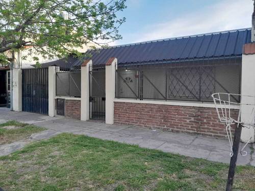 Casa en venta en Coronel arenas 700, Moron, GBA Oeste, Provincia de Buenos Aires