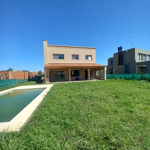 Casa en venta en Mariano Acosta al 3000, Santo Tomas, Pilar, GBA Norte, Provincia de Buenos Aires