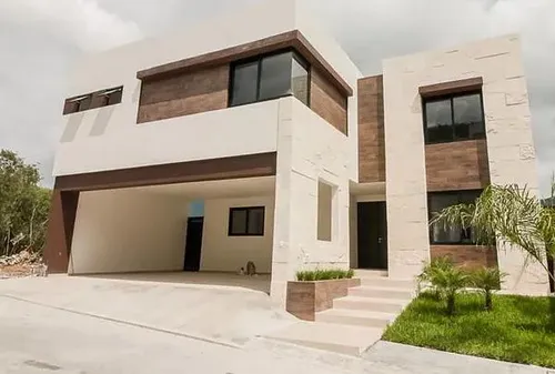 Casa en venta en CASA EN VENTA EN CAROLCO, Carolco, Monterrey, Nuevo León