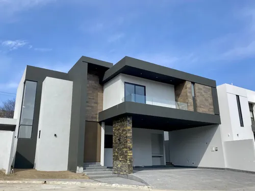 Casa en venta en CASA EN VENTA EN TERCER SECTOR DE CAROLCO, Carolco, Monterrey, Nuevo León