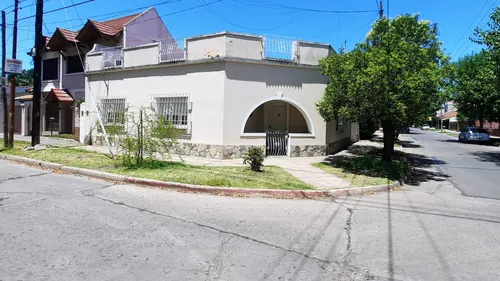 Casa en venta en ESTANISLAO LOPEZ 1110, esq. Bogado, Castelar, Moron, GBA Oeste, Provincia de Buenos Aires