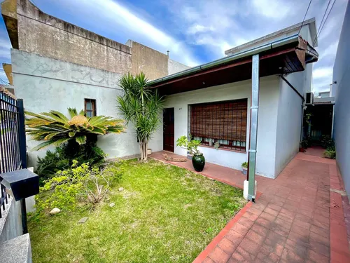Casa en venta en Gonzalez Castillo al 200, Ramos Mejia, La Matanza, GBA Oeste, Provincia de Buenos Aires