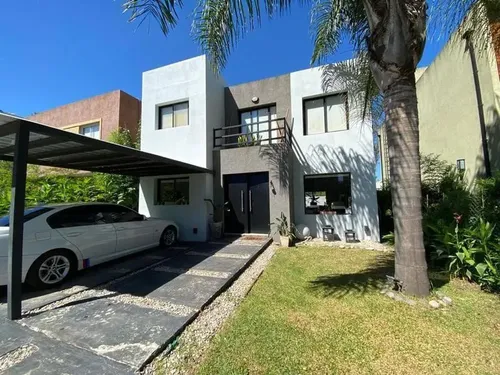 Casa en venta en Segundo Sombra 2300, Barrio Parque Leloir, Ituzaingó, GBA Oeste, Provincia de Buenos Aires