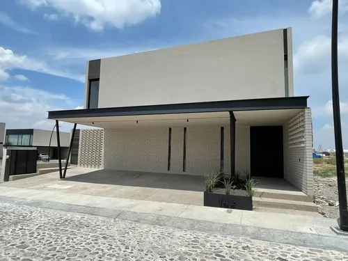 Condominio en venta en San Felipe, Fraccionamiento El Campanario, Santiago de Querétaro, Querétaro