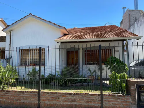 Casa en venta en Pedro de Mendoza al 600, Hurlingham, GBA Oeste, Provincia de Buenos Aires