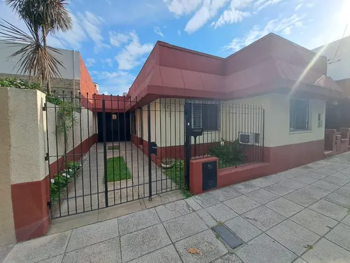 Casa en venta en Bartolomé Mitre al 100, Moron, GBA Oeste, Provincia de Buenos Aires