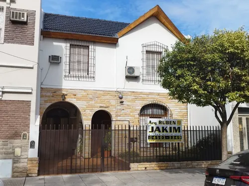 Casa en venta en JOSE LEON CABEZON al 2424, Villa Pueyrredon, CABA