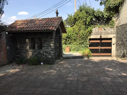 Casa en venta en Molinito, San Nicolás Totolapan, La Magdalena Contreras, Ciudad de México