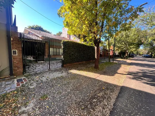 Casa en venta en Casa en Venta- Lomas de San Isidro- 2 dormitorios, Jardín, San Isidro, GBA Norte, Provincia de Buenos Aires