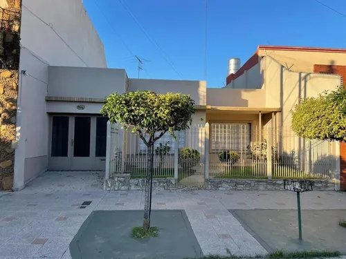 Casa en venta en Cerrito 2468, Lomas del Mirador, La Matanza, GBA Oeste, Provincia de Buenos Aires