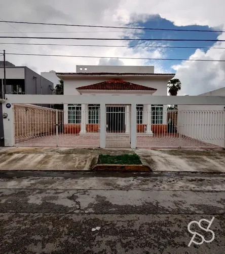 Casa en venta en Cercanía de San José Bonampack, Cancún, Benito Juárez, Quintana Roo