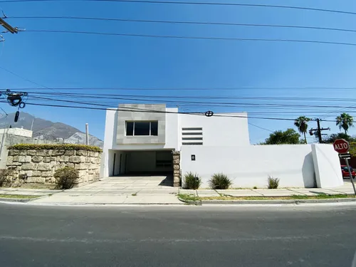 Casa en venta en CASA EN VENTA COLONIA DEL VALLE ZONA SAN PEDRO GARZA GARCÍA, Del Valle, San Pedro Garza García, Nuevo León