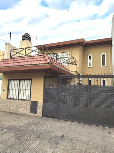 Casa en venta en Sarmiento  al 5000 e/ Gral Paz y Lavalle, Villa Ballester, General San Martin, GBA Norte, Provincia de Buenos Aires