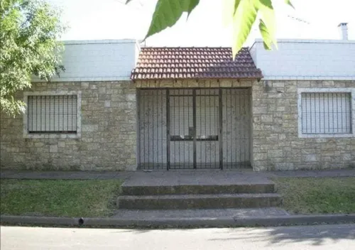 Casa en venta en Diego Aaraoz al 3200, Castelar, Moron, GBA Oeste, Provincia de Buenos Aires