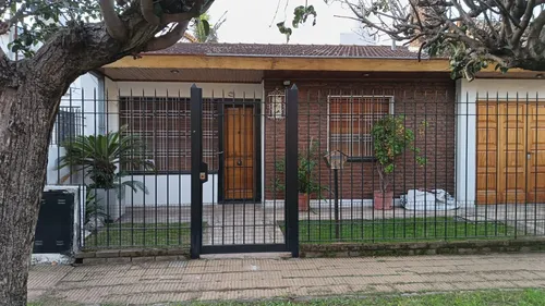 Casa en venta en ordoñez  al 1200, Villa Santos Tesei, Hurlingham, GBA Oeste, Provincia de Buenos Aires