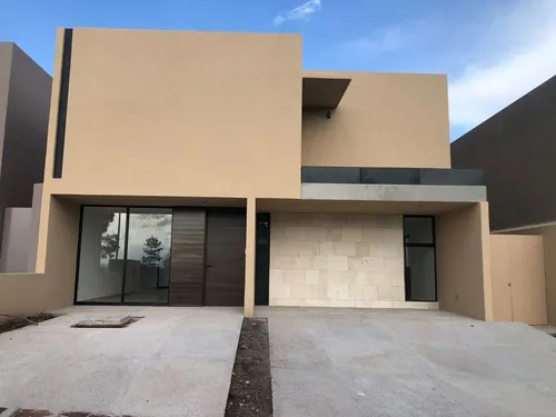 Casa en venta en Cercanía de Altozano el Nuevo Querétaro, Altozano el Nuevo Querétaro, Santiago de Querétaro, Querétaro
