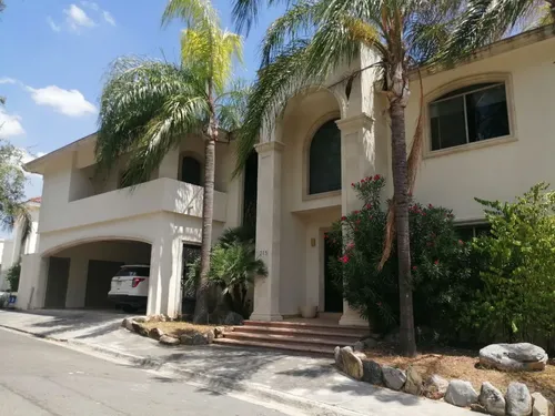 Casa en venta en Cercanía de Valle Alto, Rincón de Valle Alto, Monterrey, Nuevo León