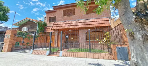Casa en venta en Huaura 100, Moron, GBA Oeste, Provincia de Buenos Aires