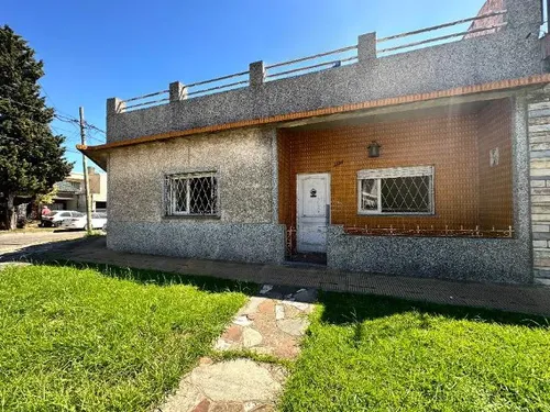 Casa en venta en Avellaneda 1200, Moron, GBA Oeste, Provincia de Buenos Aires