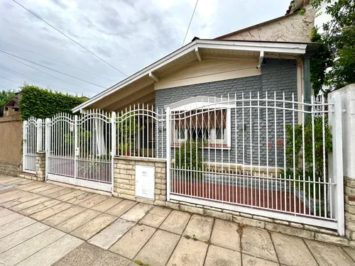 Casa en venta en Emilio Mitre 1000, Villa Sarmiento, Moron, GBA Oeste, Provincia de Buenos Aires