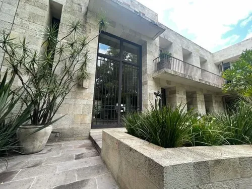 Condominio en venta en Colorines, Jardines del Pedregal, Álvaro Obregón, Ciudad de México