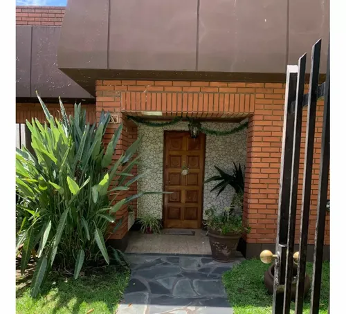 Casa en venta en CHACABUCO 376, Haedo, Moron, GBA Oeste, Provincia de Buenos Aires