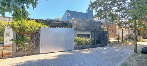 Casa en venta en Pellegrini 1300, Moron, GBA Oeste, Provincia de Buenos Aires