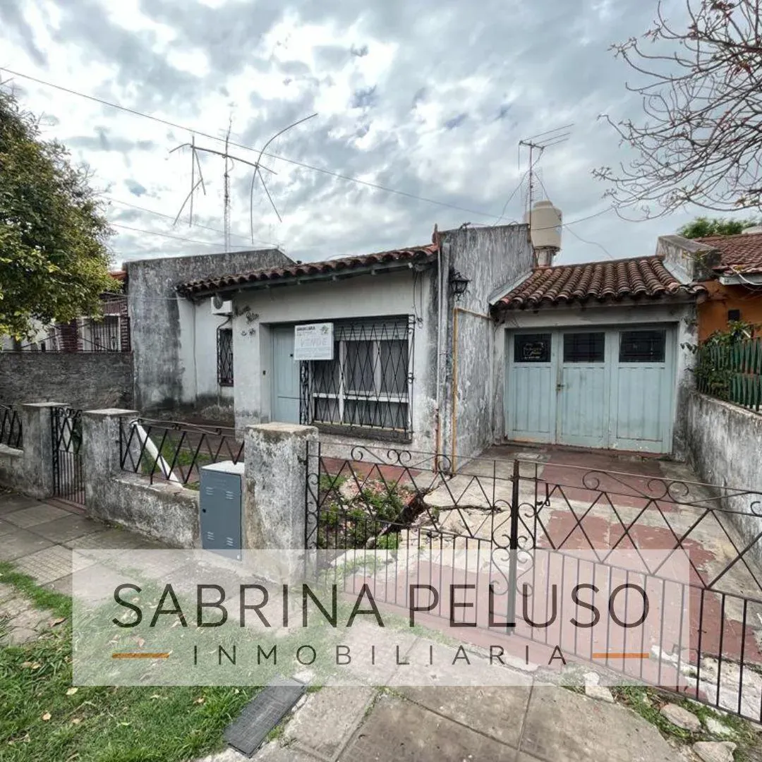 ordoñez 1200 Casa en Venta en Villa Santos Tesei
