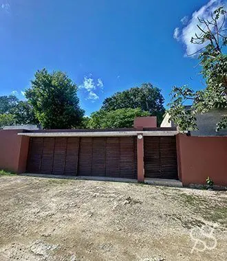 Casa en venta en SERGIO BRUTON, Cancún, Benito Juárez, Quintana Roo