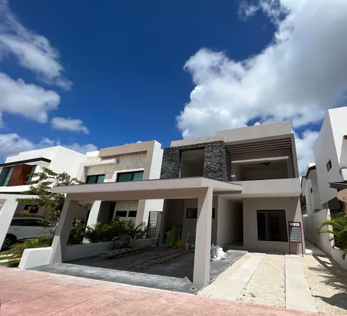 Condominio en venta en CASA EN VENTA EN CANCUN EN RESIDENCIAL LAGOS DEL SOL, Juárez, Cancún, Benito Juárez, Quintana Roo