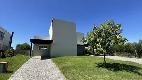 Casa en venta en Canton Islas al 100, Escobar, GBA Norte, Provincia de Buenos Aires