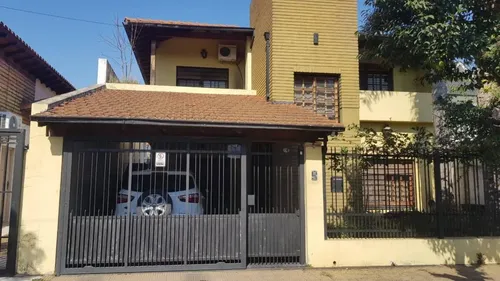 Casa en venta en Fray Mamerto Esquiu al 4700, Caseros, Tres de Febrero, GBA Oeste, Provincia de Buenos Aires